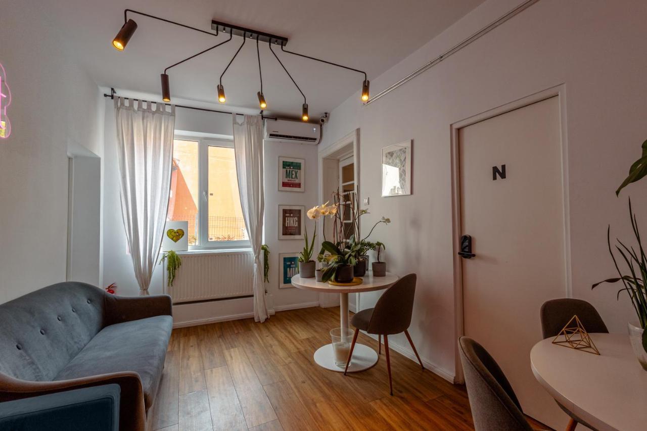 First Hostel Bucur 21 بوخارست المظهر الخارجي الصورة